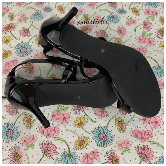 STEVE MADDEN Open Toe Criss Cross Ankle Sandal Shoe FAIMA Adjustable Size 8M - Picture 10 of 14